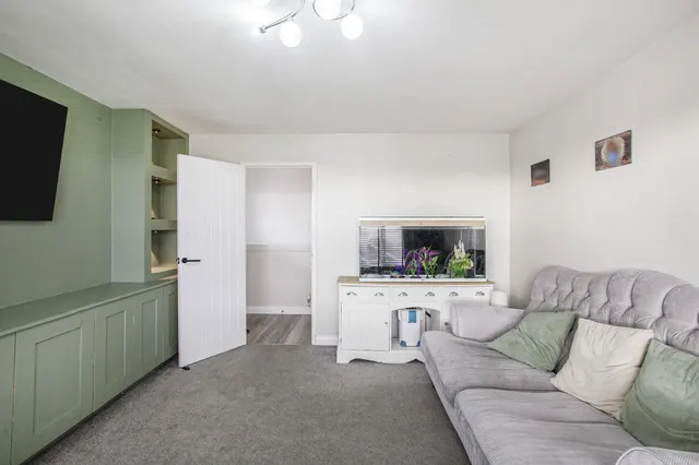 Eastfield Crescent, Sheffield, S25, photo 2