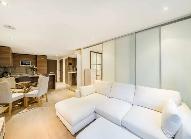 Photo 2 — Park Street, Fulham, SW6