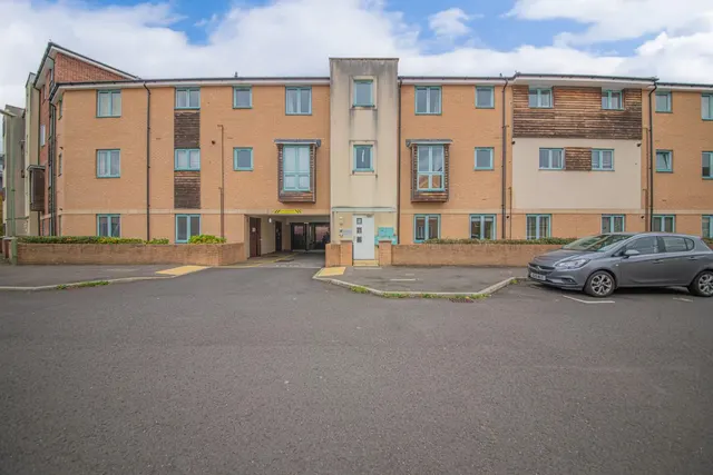 Conduct Gardens, Eastleigh, SO50 9QG, photo 1