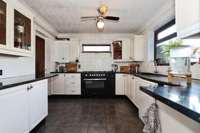 Crown Road, Kingswood, BS15, photo 2