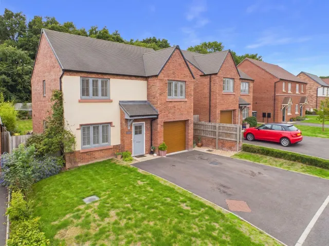 Brazier Way, Cross Houses, SY5, photo 1