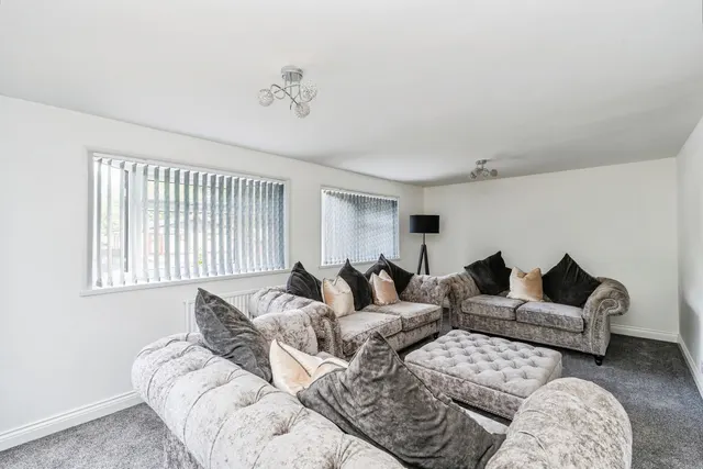Bourne Lane, Woodlands, SO40, photo 3