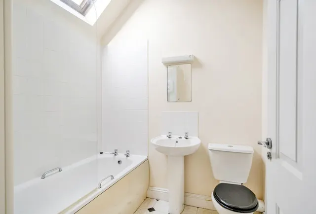 Photo 2 — Willsbridge House, Willsbridge Hill, BS30 6EX