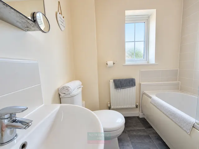 Seldon Crescent, Exeter, EX1, photo 3