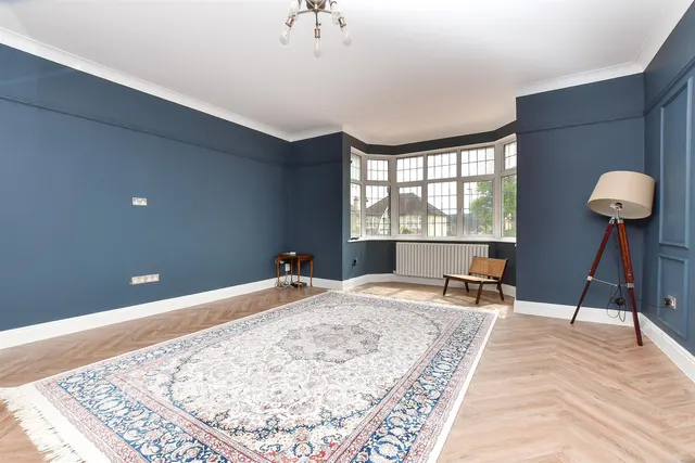 Pampisford Road, Purley, CR8, photo 2