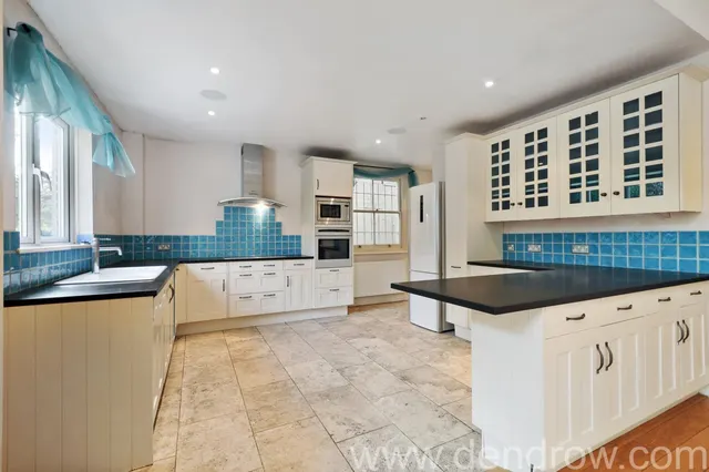 Photo 2 — Gordon Road, London, W5 2AD