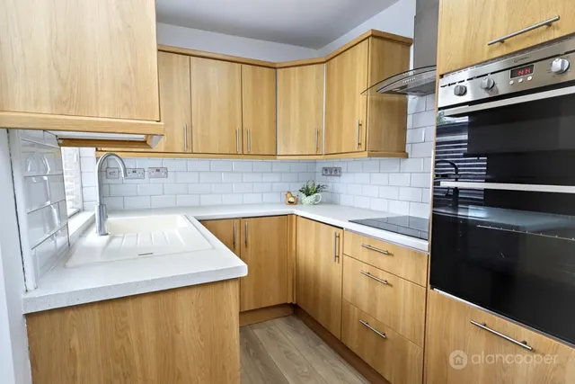 Nuneaton Road, Bulkington, CV12, photo 3