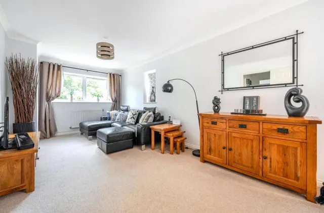 Davy Place, Bracknell, RG12, photo 3