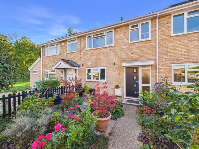 Tamar Close, Hawkslade, photo 1