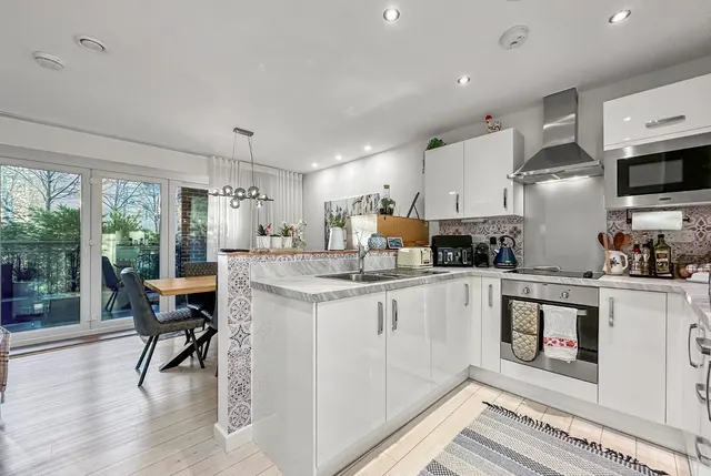 Photo 2 — 6 Baker Street, Timperley, Cheshire WA15 7BP