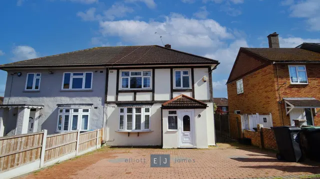 Parkmead, Loughton, IG10, photo 1