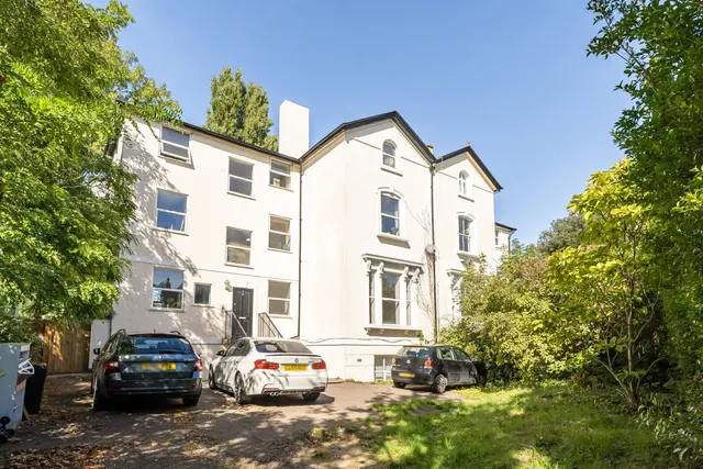 Lawrie Park Road, SE26, photo 1