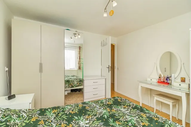 Photo 2 — Larwood Place, Oldbrook, Milton Keynes, Buckinghamshire, MK6