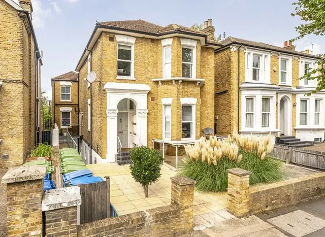Photo 2 — Barry Road, East Dulwich, SE22