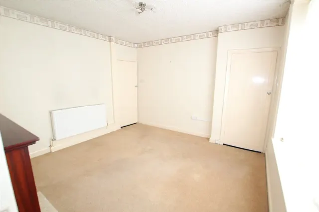 Minerva Street, Huddersfield, HD4, photo 3
