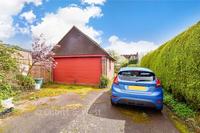 Stane Street, Ockley, RH5, photo 3