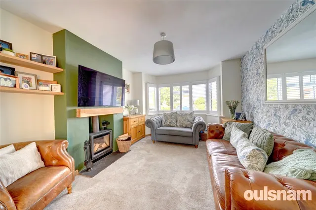 Photo 2 — Witton Avenue, Droitwich, Worcestershire, WR9 8NZ