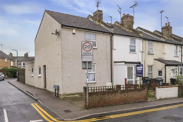 Stanhope Road, Swanscombe, DA10, photo 1