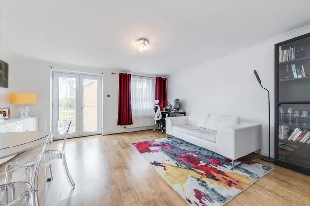 Schooner Close, London, E14, photo 1