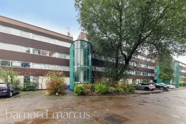 Claudia Place, London, photo 1
