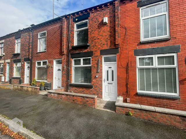 Mitre Street, Bolton, BL1, photo 1