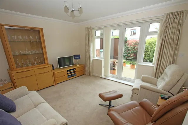 Photo 2 — Linden Road, Bournemouth