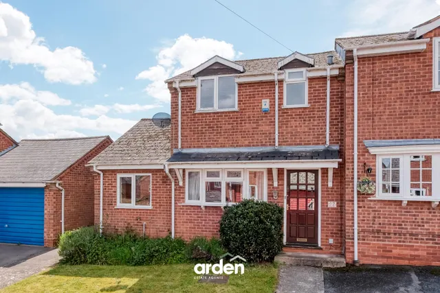 Manor Mews, Studley, B80, photo 1