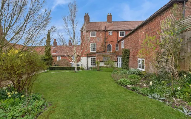 South Street, Caistor, LN7, photo 3
