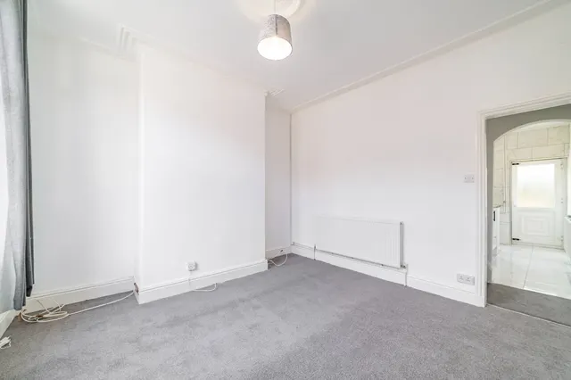 Glebe Street, Offerton, SK1, photo 3