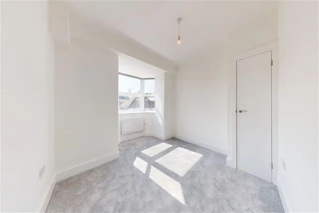 Loughton, IG10, photo 2