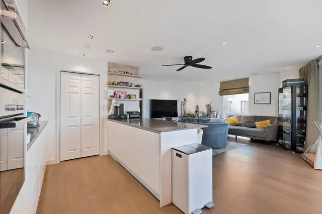 Photo 2 — Flat 42, Nature View Apartments, Woodberry Grove, London