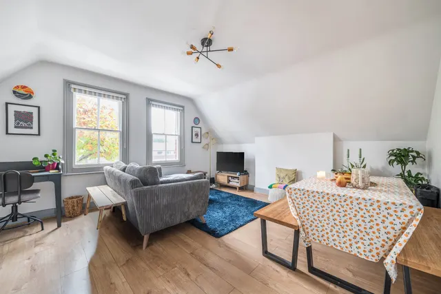 Photo 2 — Croxted Road, Dulwich, London, SE21