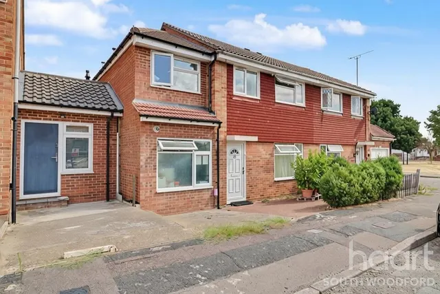Mallards Road, Woodford Green, IG8, photo 1