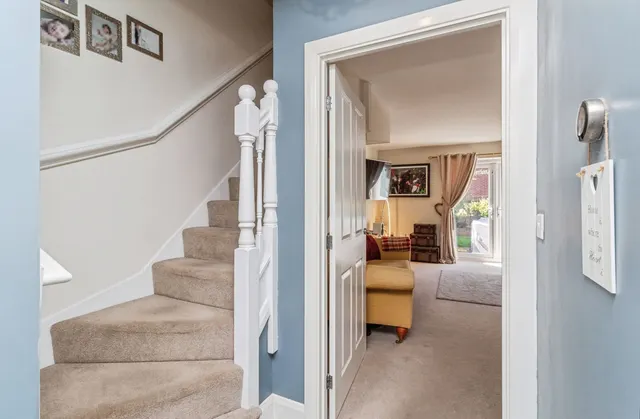Manor Grove, Stafford, ST16, photo 2
