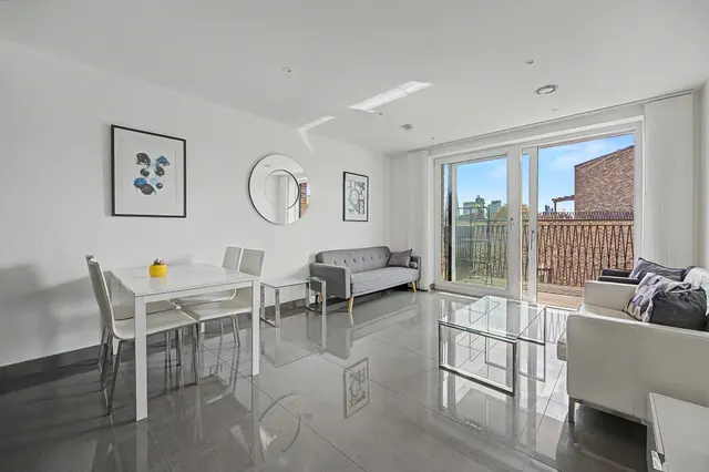 30 Buckstone Apartments, 140 Blackfriars Road, London, photo 1