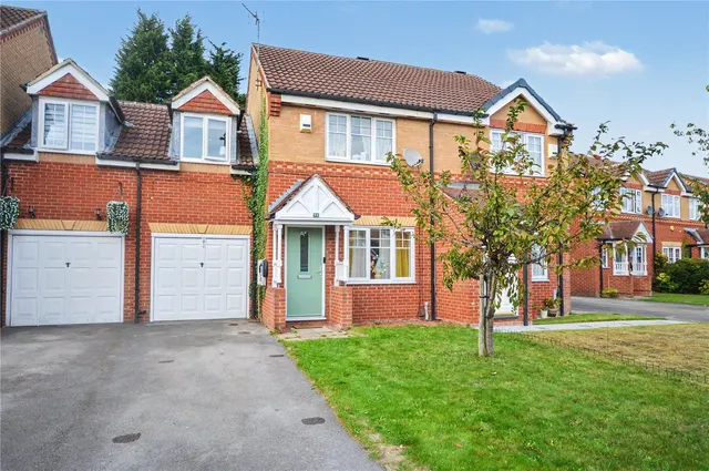 Markington Place, Leeds, LS10, photo 1