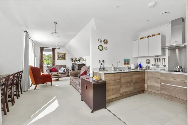 Jones Way, Horsleys Green, HP14, photo 3