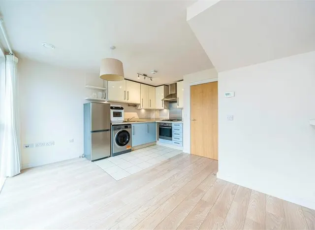 Photo 3 — Dragonfly Place, Brockley, SE4