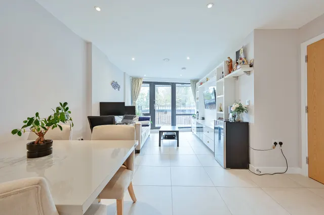 Photo 2 — Flat 3, Emporium Court, HARROW