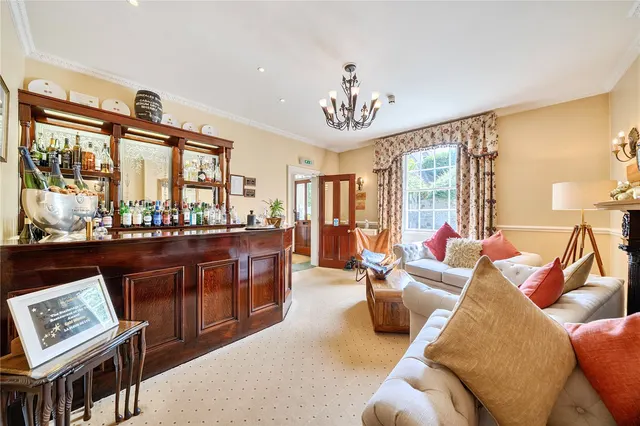 Photo 2 — Bleke Street, Shaftesbury, Dorset, SP7 8AW