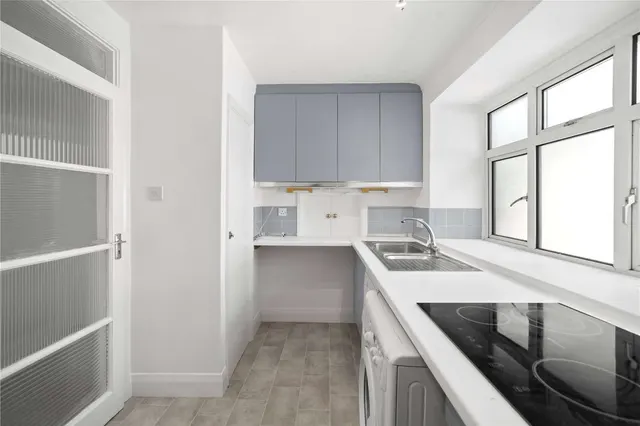 Photo 3 — The Downs, Wimbledon, London, SW20 8HT