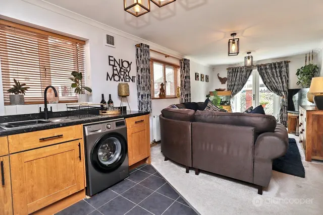 Heath End Road, Nuneaton, CV10, photo 3