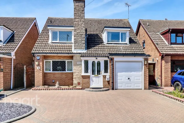 Jaywick Lane, Clacton-On-Sea, CO15, photo 1