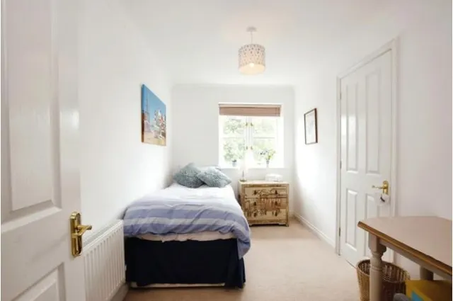 Photo 2 — Fleet Road, Tewkesbury
