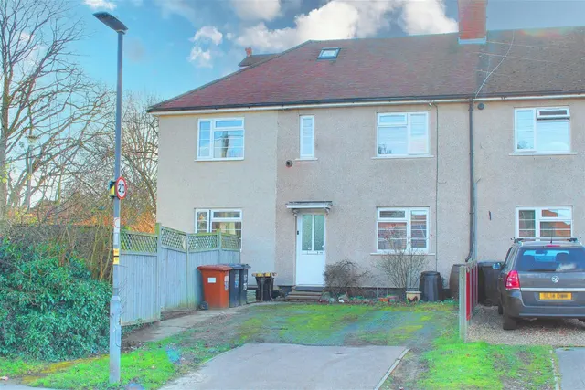 Dellsome Lane, Welham Green AL9 7NE, photo 1