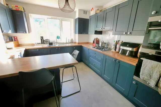 Cortis Avenue, Worthing, BN14, photo 3