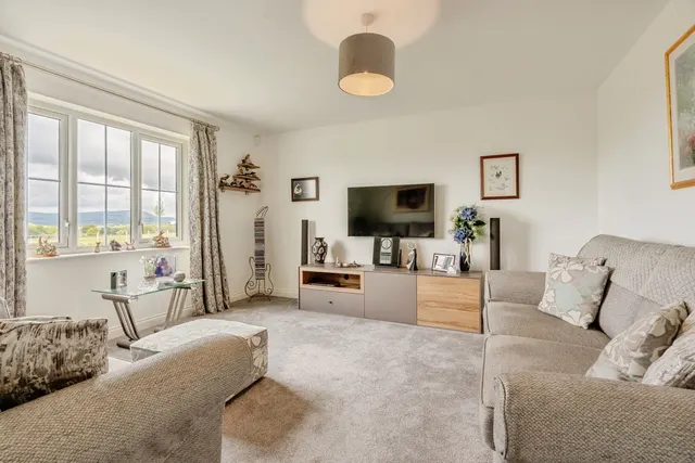 Photo 2 — Ribblesdale Avenue, Worsthorne, Burnley, Lancashire, BB10