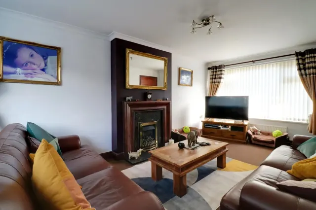 Rodger Avenue, Crewe, photo 2