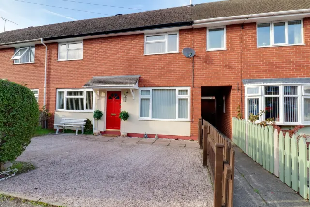 Rodger Avenue, Crewe, photo 1