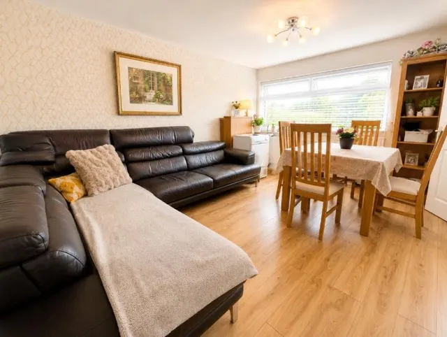 Helmsdale Close, Reading, RG30, photo 3